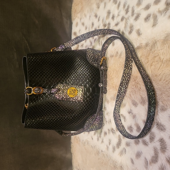 Holiday Handbag ~ Black Snake Pattern ~ Brass Tone Hardware Mini Tote/Cr… - Picture 1 of 9